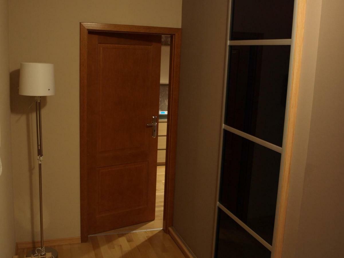 Apartament Przy Parku Wroclaw Ngoại thất bức ảnh